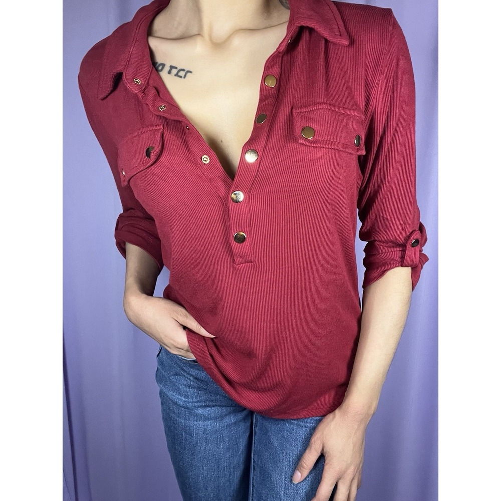 Catherine Malandrino Red Ribbed Knit Top Size M Collared Gold Button Preppy - Picture 3 of 10